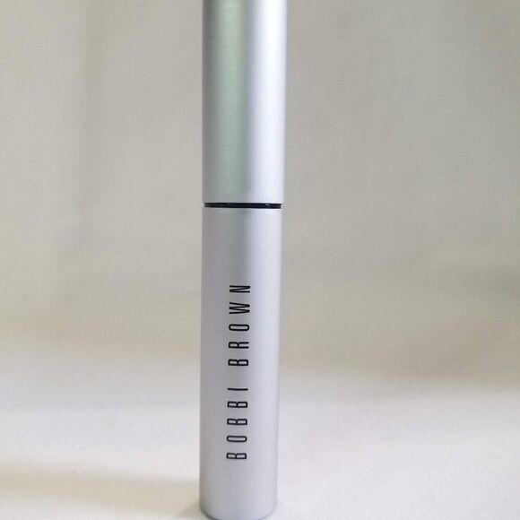 Bobbi Brown Cosmetics - Smokey Eye Mascara - Black - Picture 7 of 8